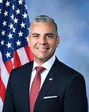 Ciscomani, Juan